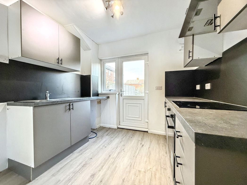 Property image 5 of 14