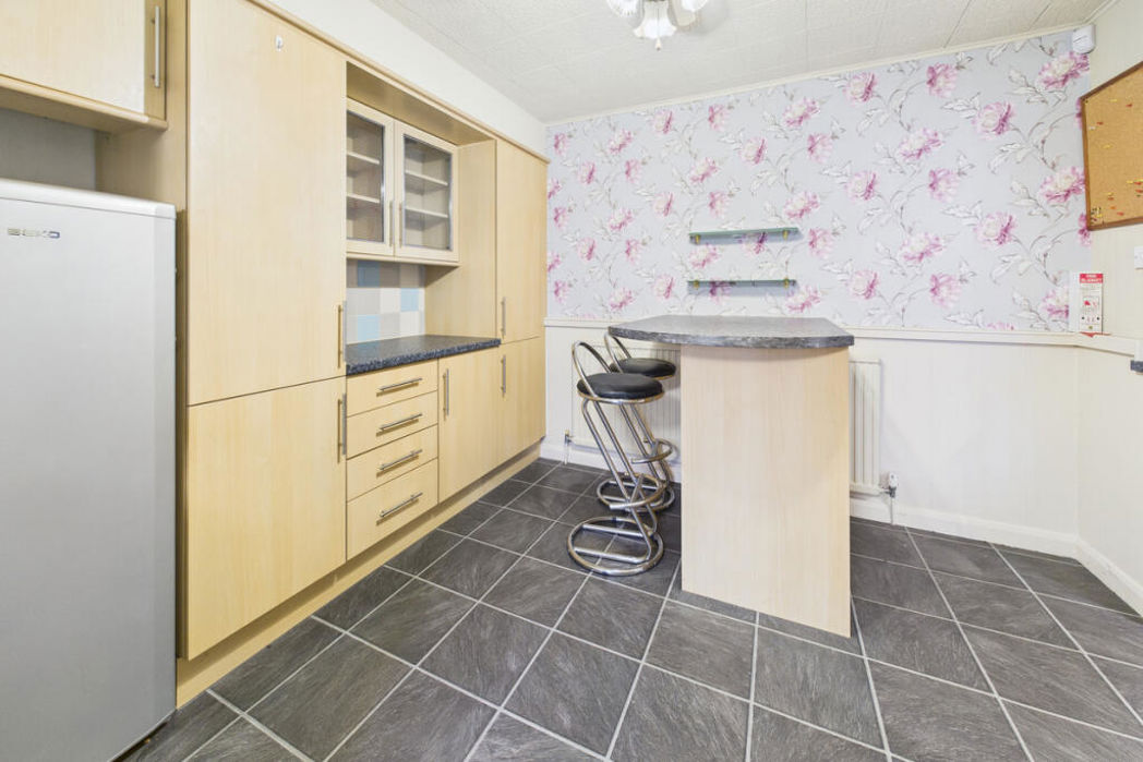 Property image 6 of 20