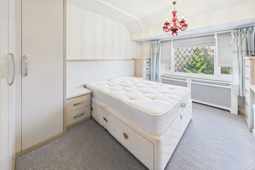 Property image 11 of 20