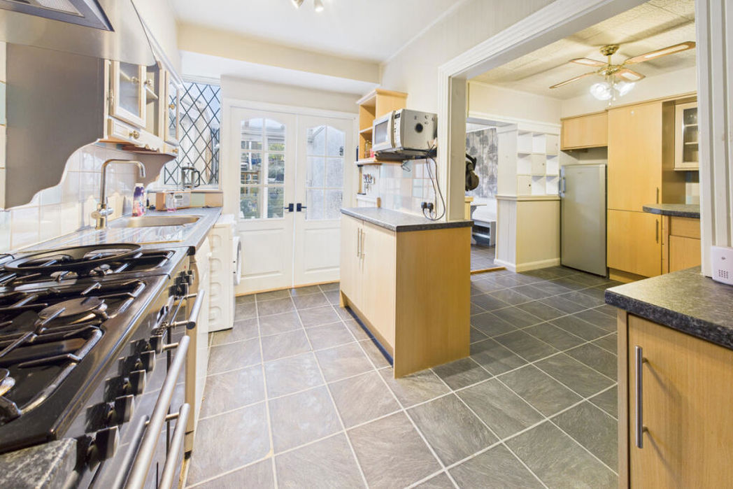 Property image 3 of 20