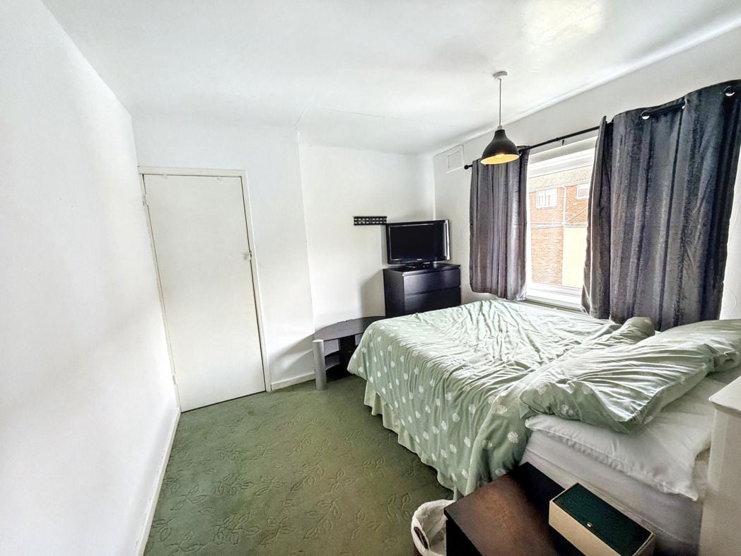 Property image 7 of 9