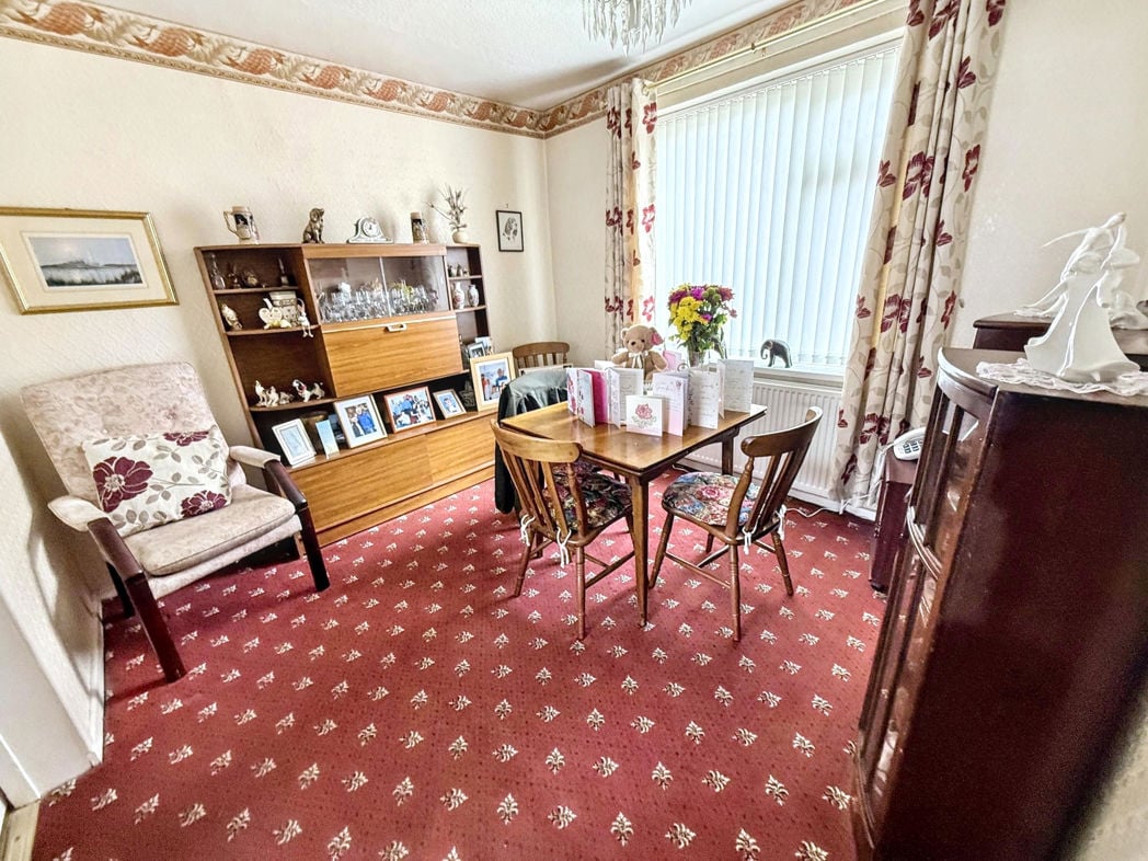 Property image 3 of 9