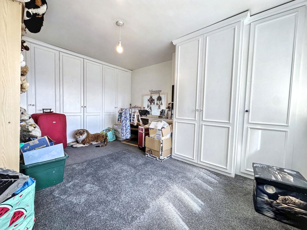 Property image 10 of 14