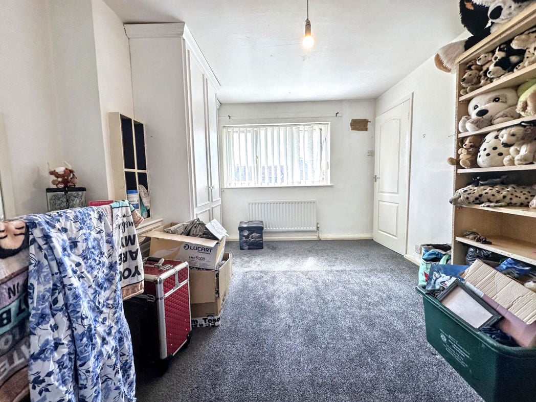 Property image 11 of 14