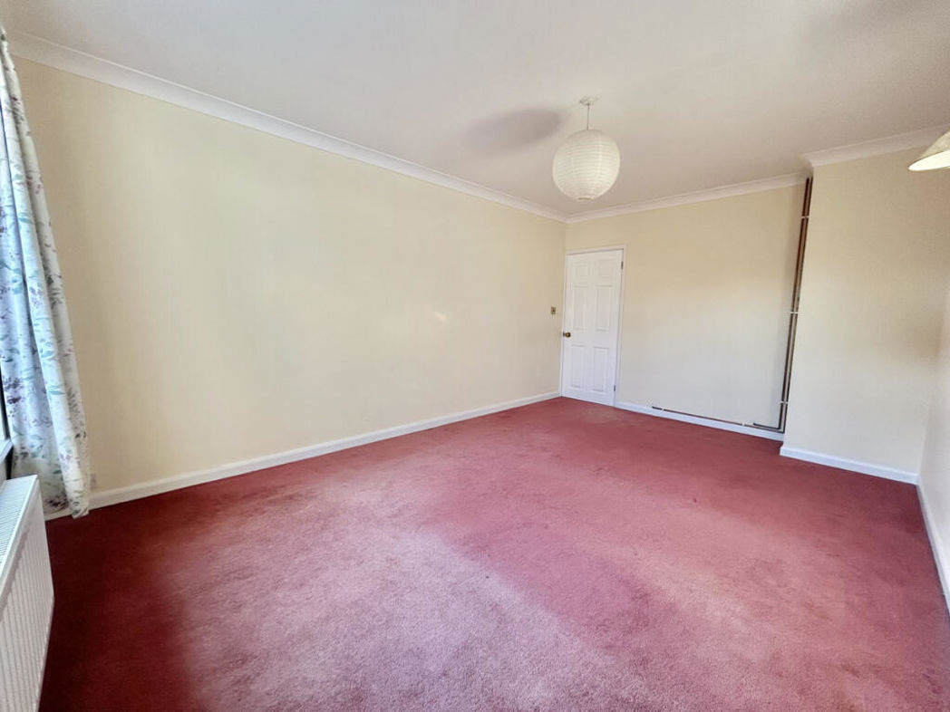Property image 9 of 23