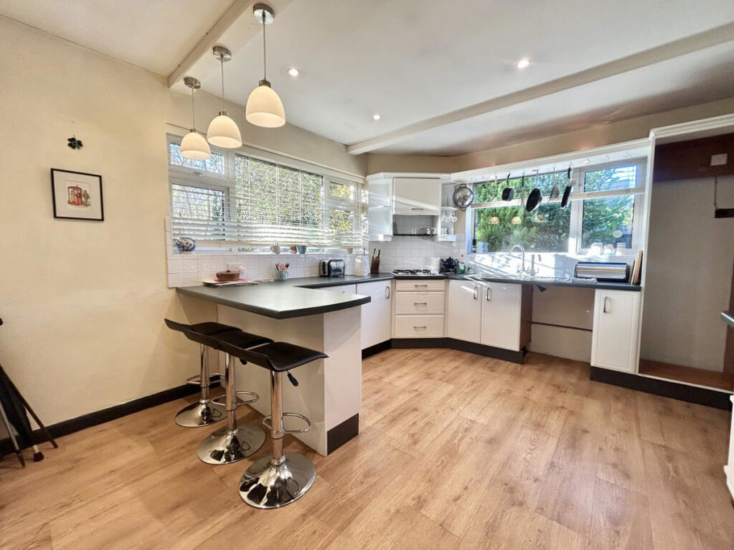 Property image 4 of 23