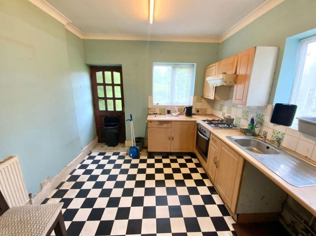 Property image 3 of 7