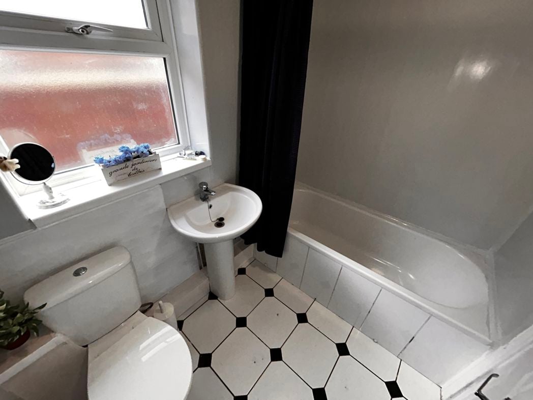 Property image 7 of 10
