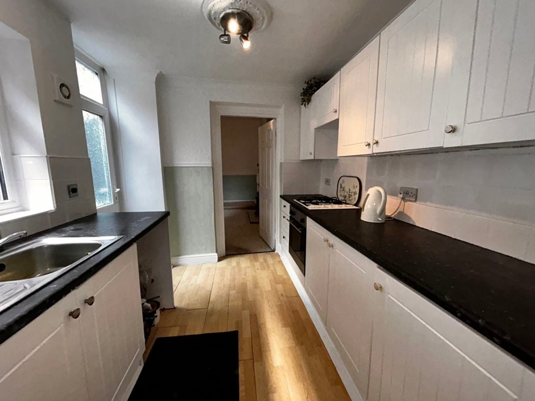 Property image 2 of 10