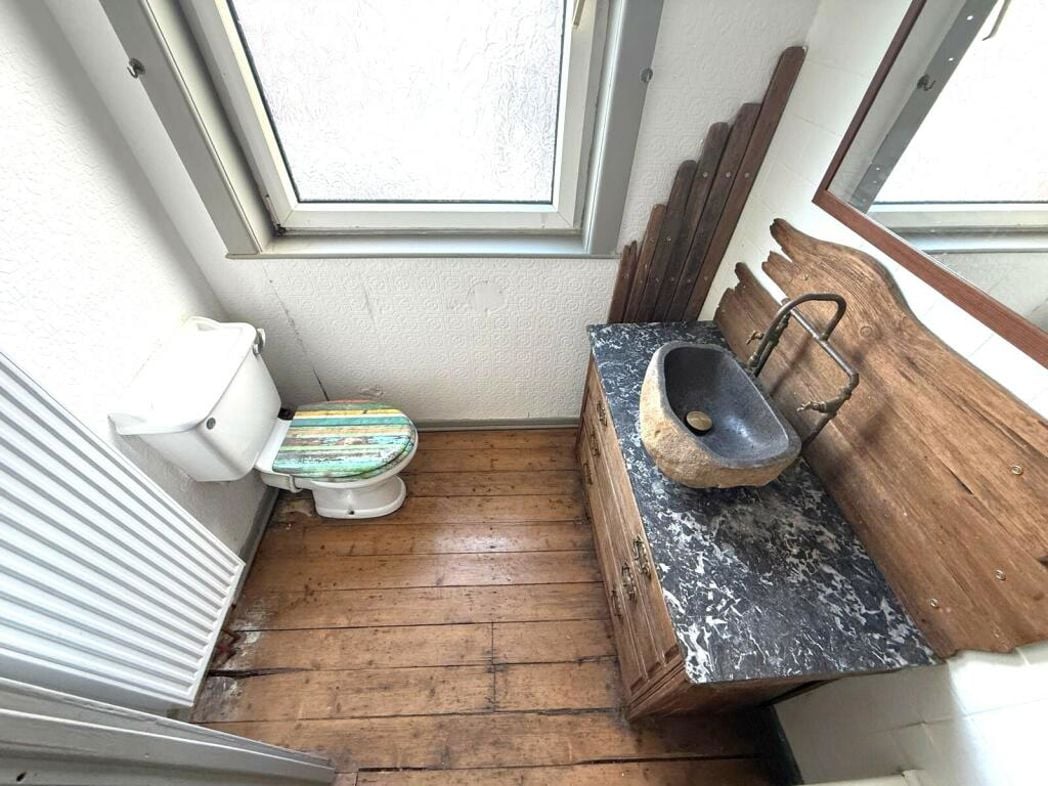 Property image 10 of 11