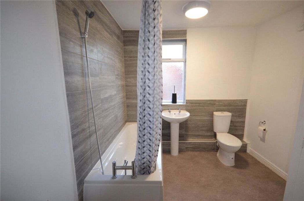 Property image 7 of 9
