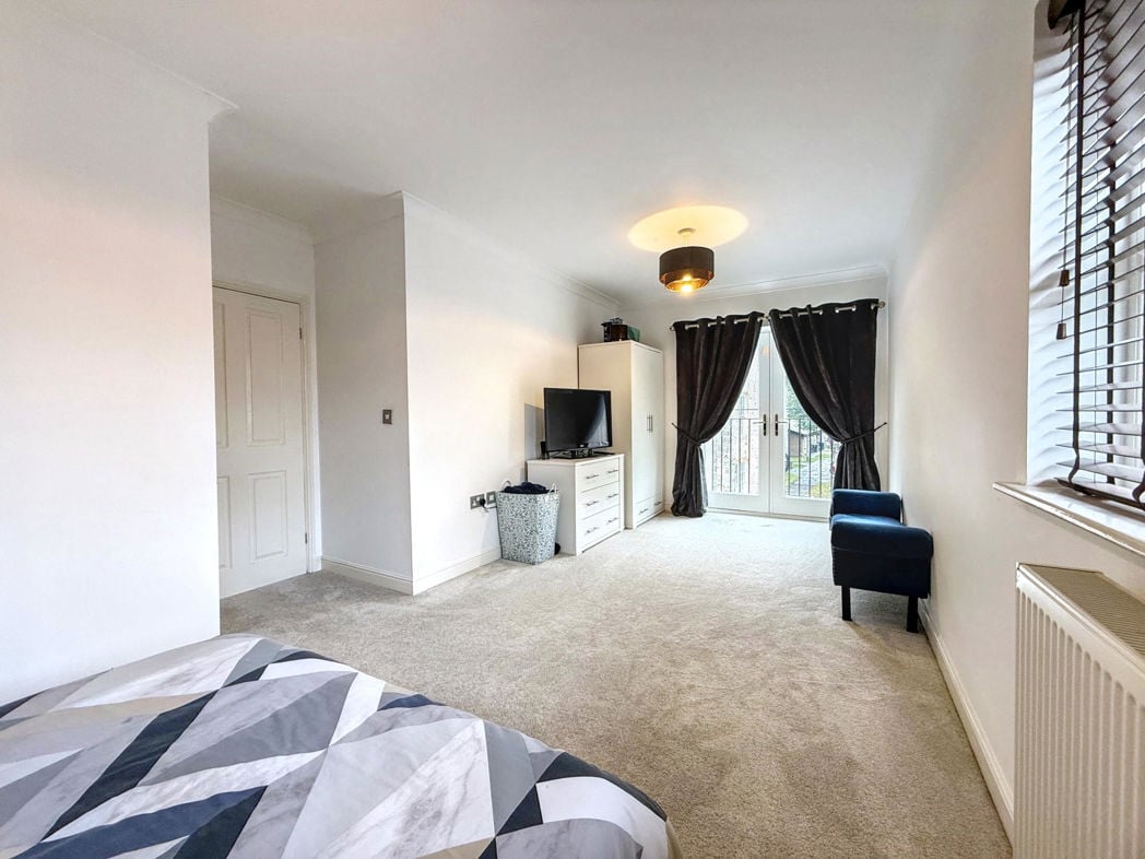 Property image 15 of 23
