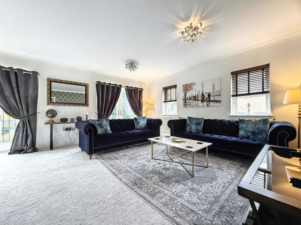 Property image 6 of 23