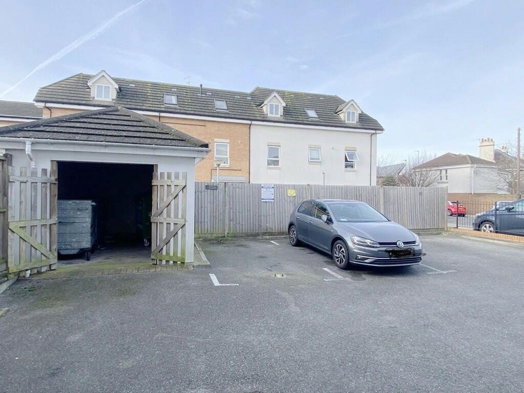 Property image 13 of 13