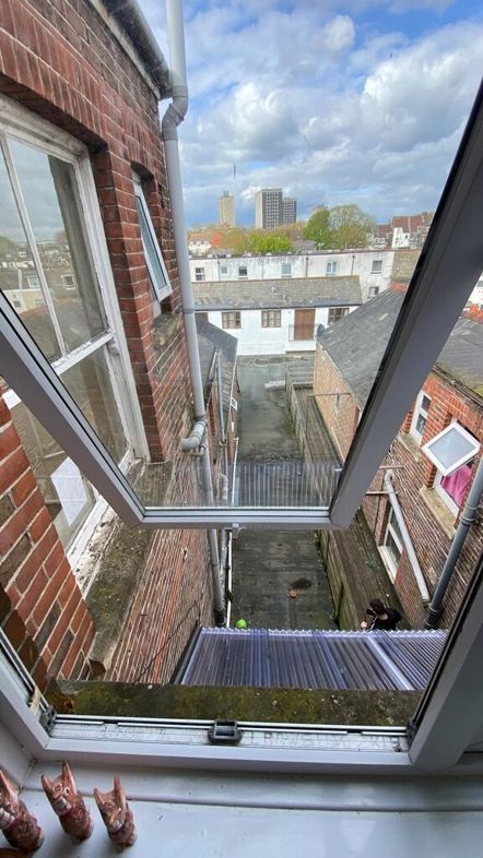 Property image 6 of 8