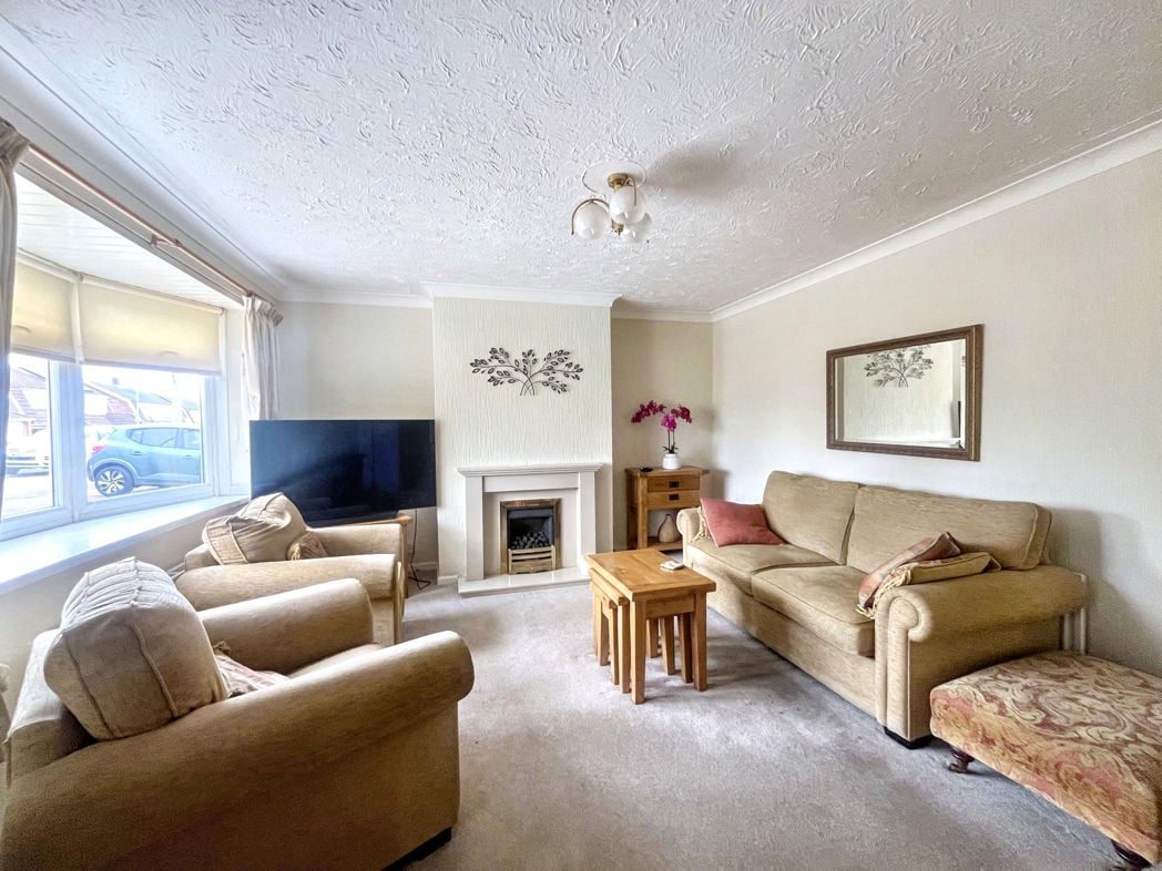 Property image 2 of 11