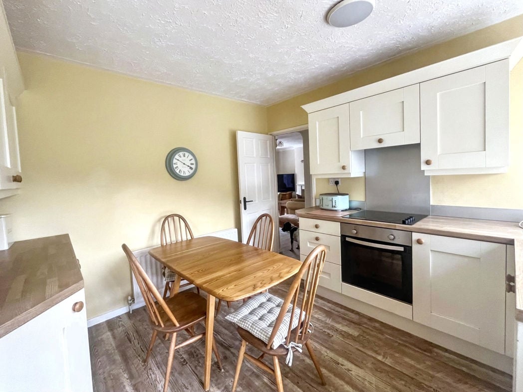 Property image 3 of 11