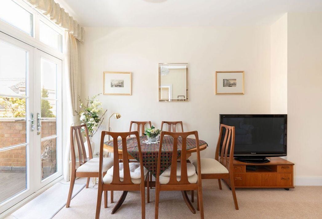 Property image 8 of 20