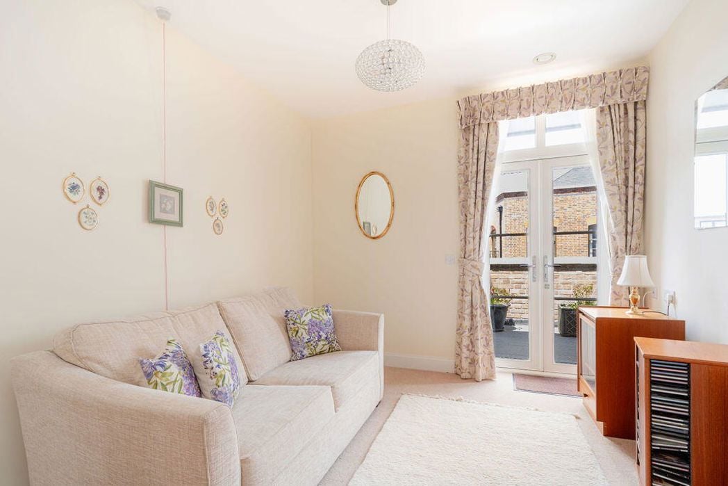 Property image 11 of 20