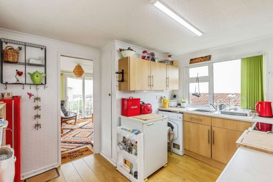 Property image 3 of 12