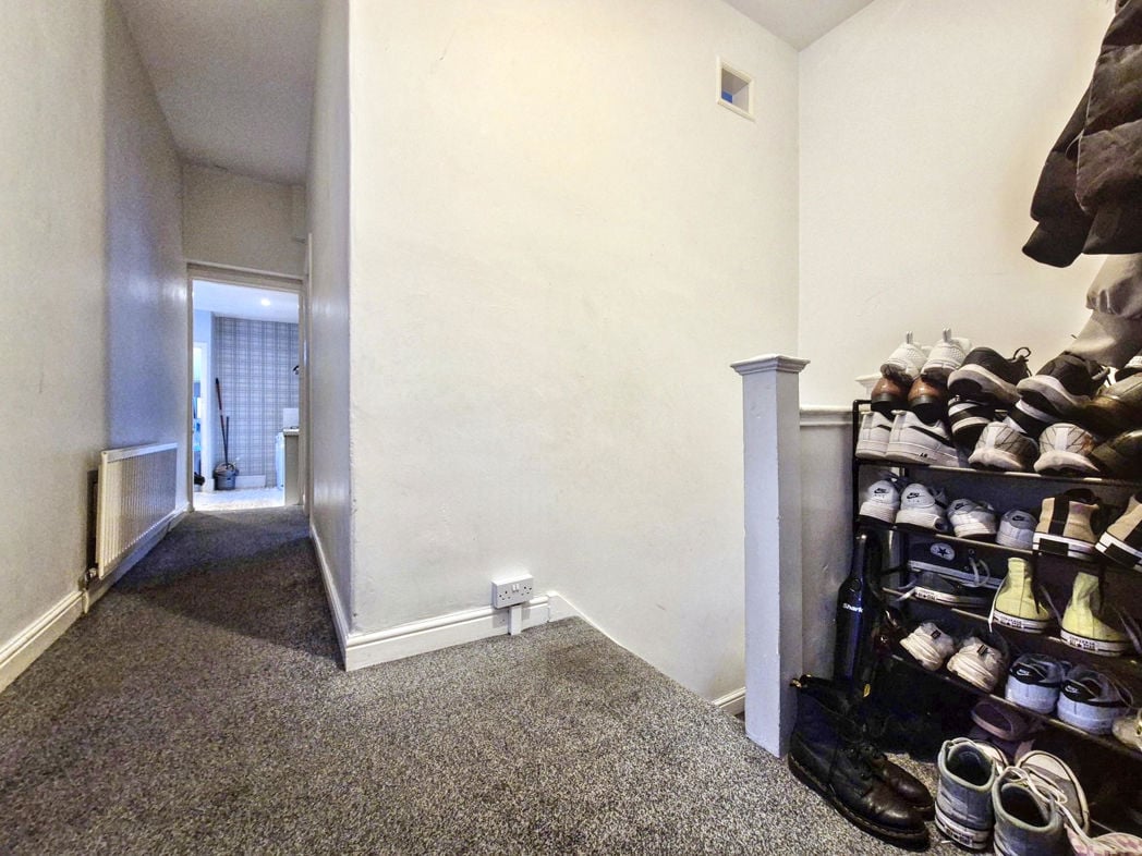 Property image 5 of 16