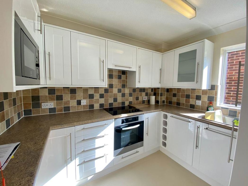 Property image 2 of 15