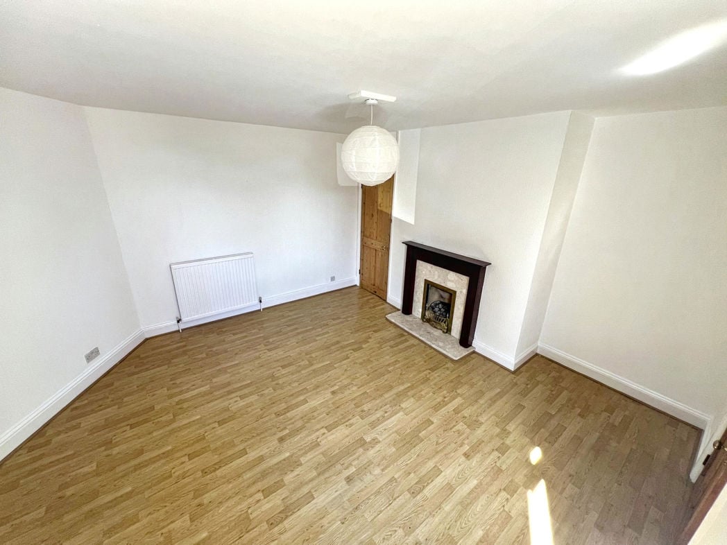 Property image 2 of 10