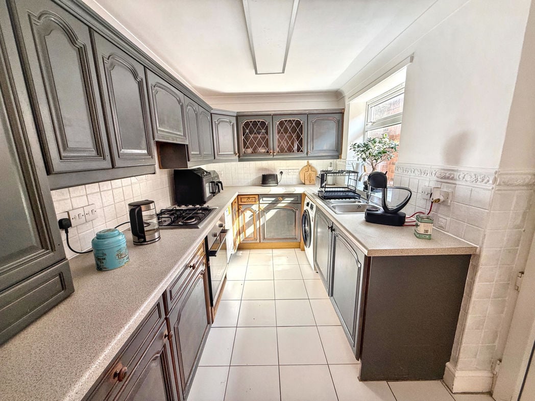 Property image 6 of 17