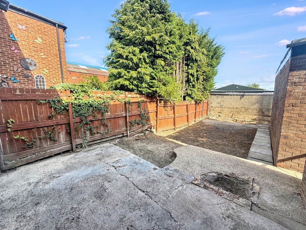Property image 7 of 17