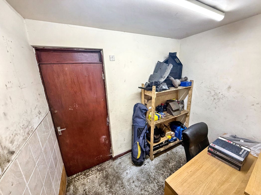 Property image 15 of 17