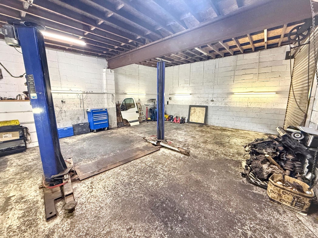 Property image 16 of 17