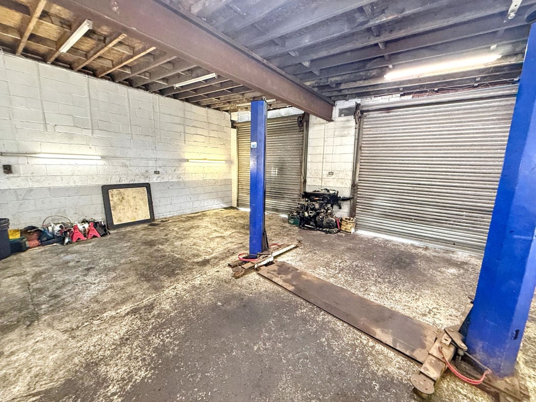 Property image 3 of 17