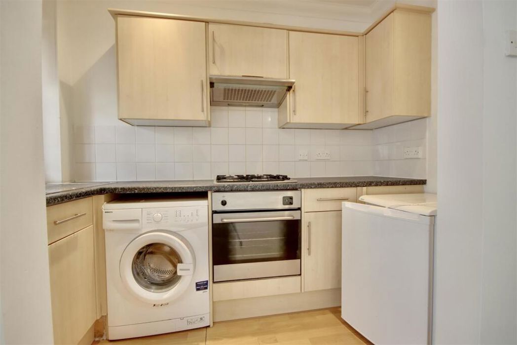 Property image 3 of 6
