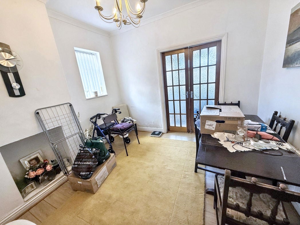 Property image 3 of 12