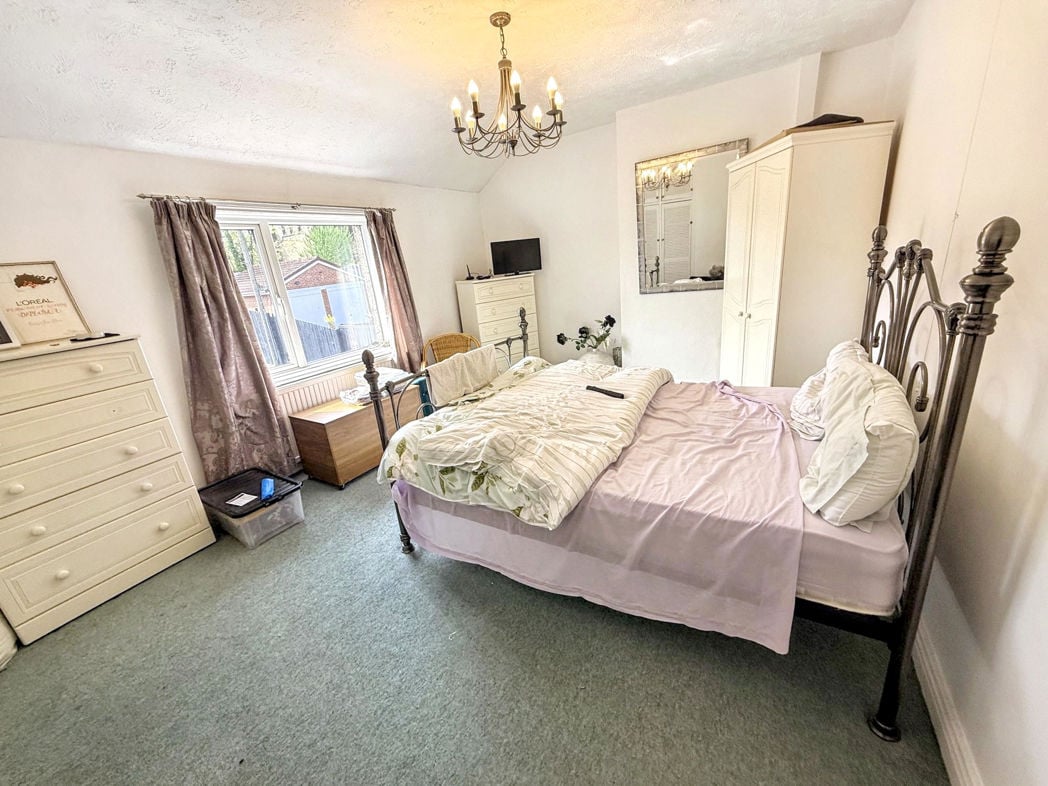 Property image 6 of 12
