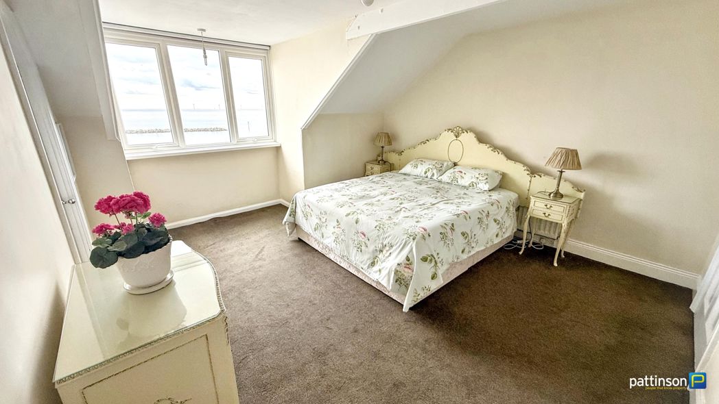 Property image 34 of 58