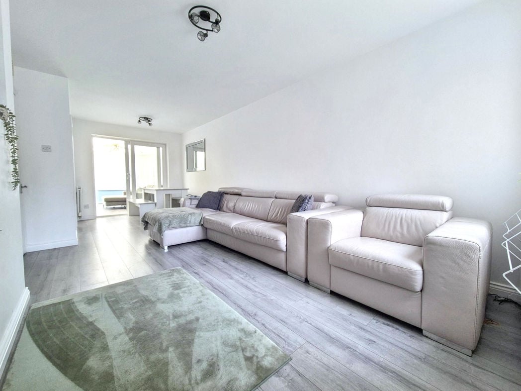Property image 7 of 20