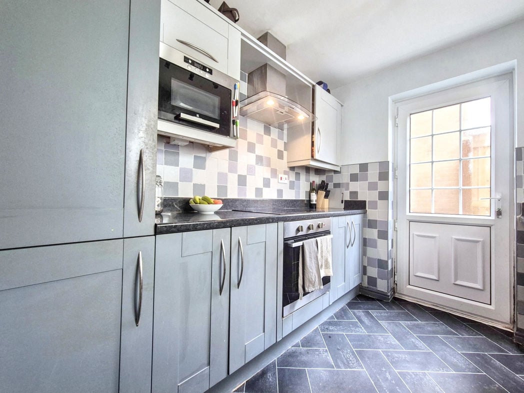 Property image 11 of 20