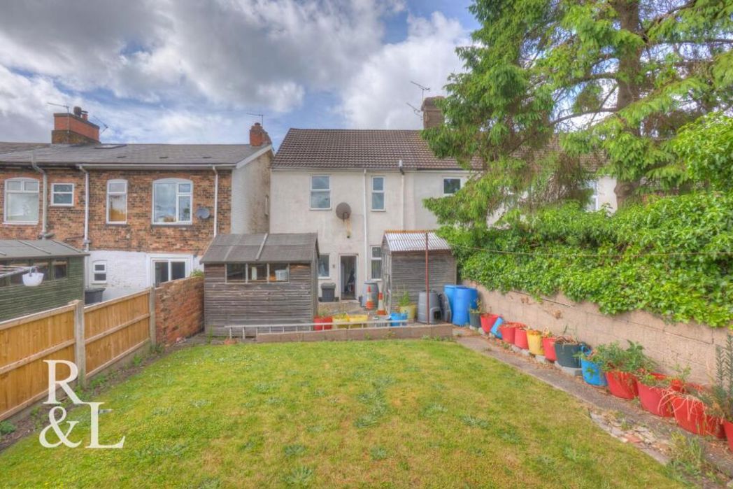 Property image 2 of 18