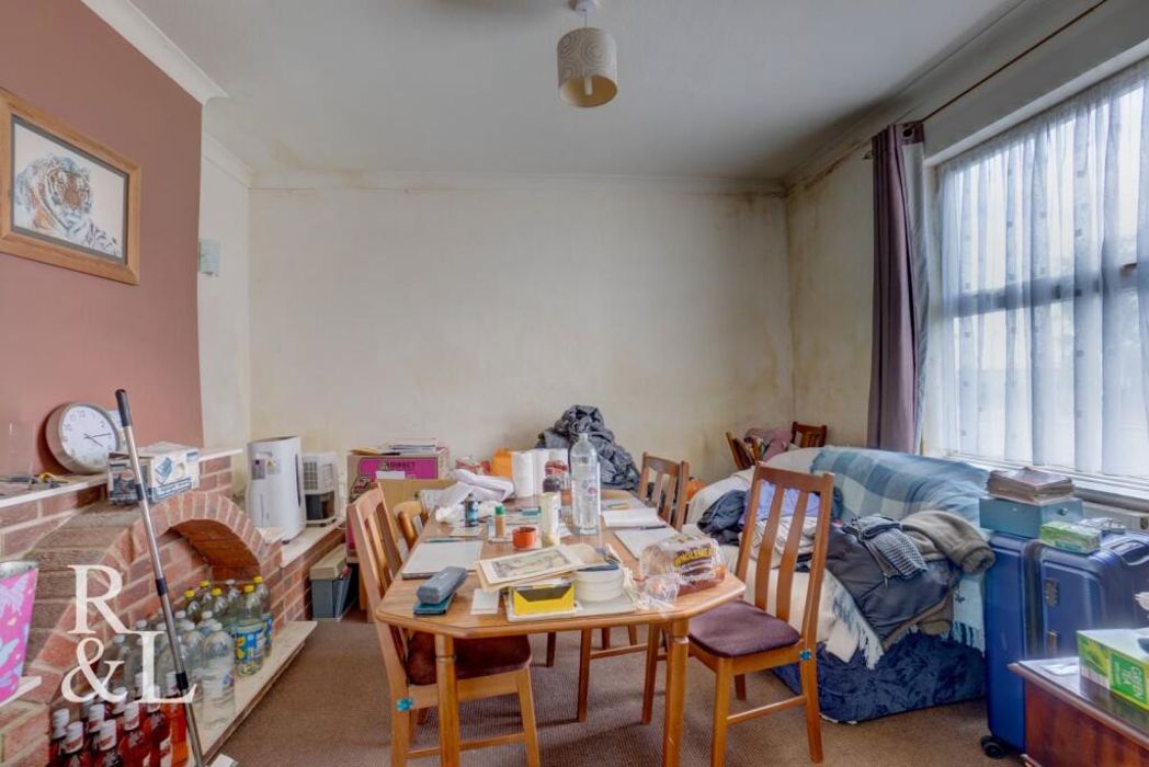 Property image 4 of 18