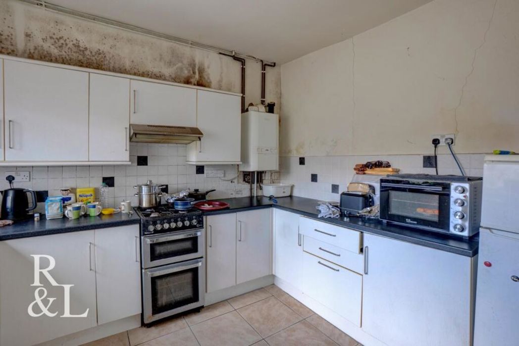 Property image 5 of 18