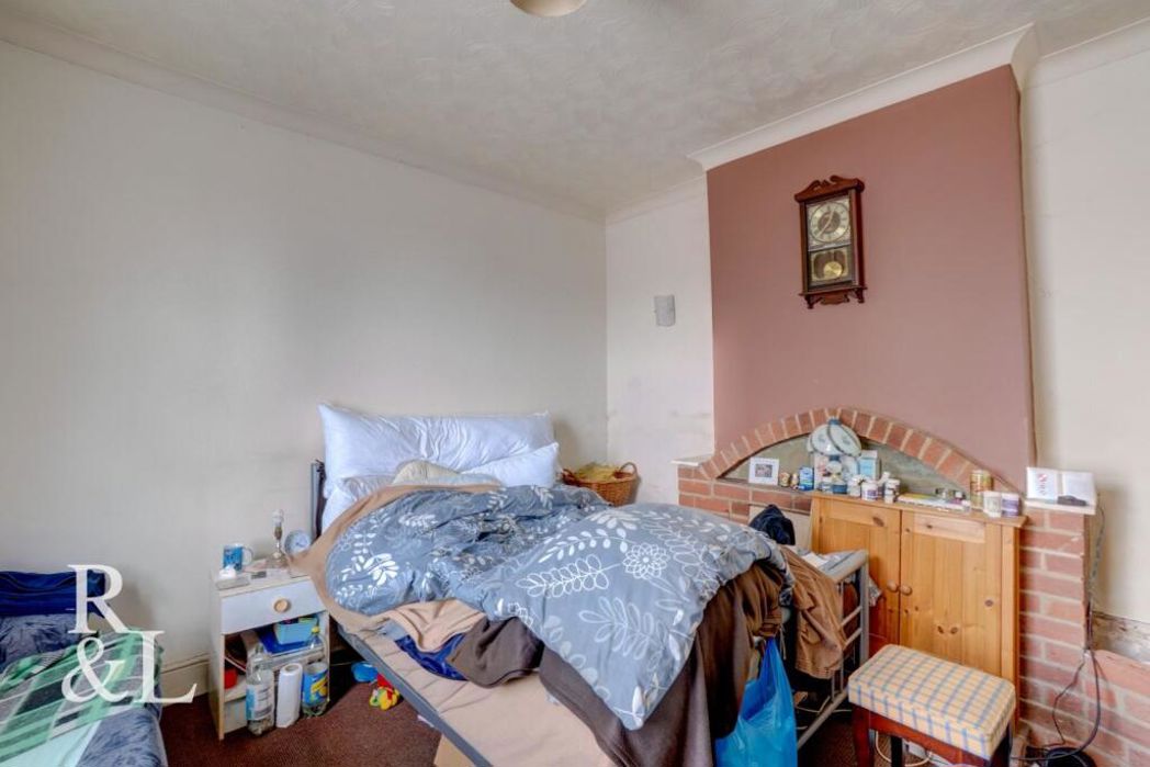 Property image 7 of 18