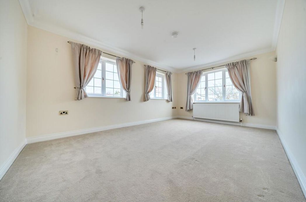 Property image 3 of 13