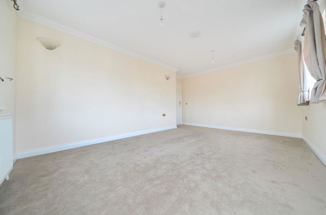 Property image 9 of 13