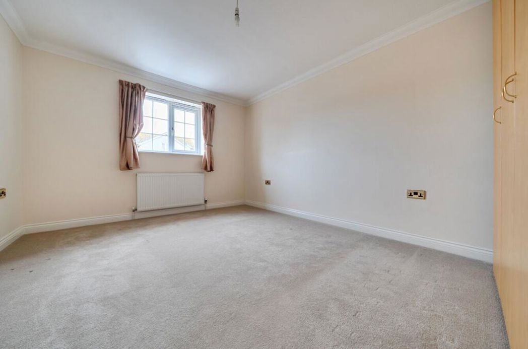 Property image 10 of 13