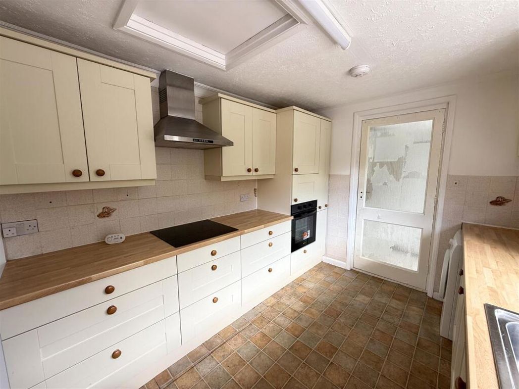 Property image 2 of 24