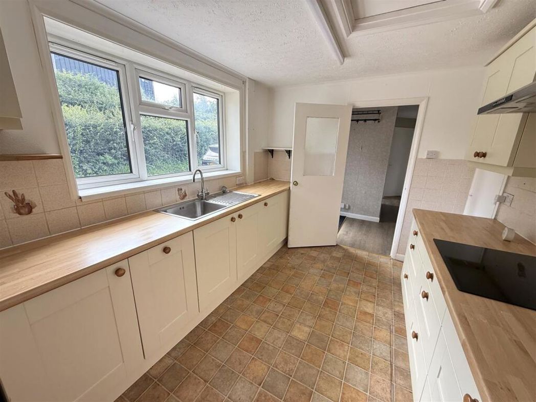 Property image 4 of 24