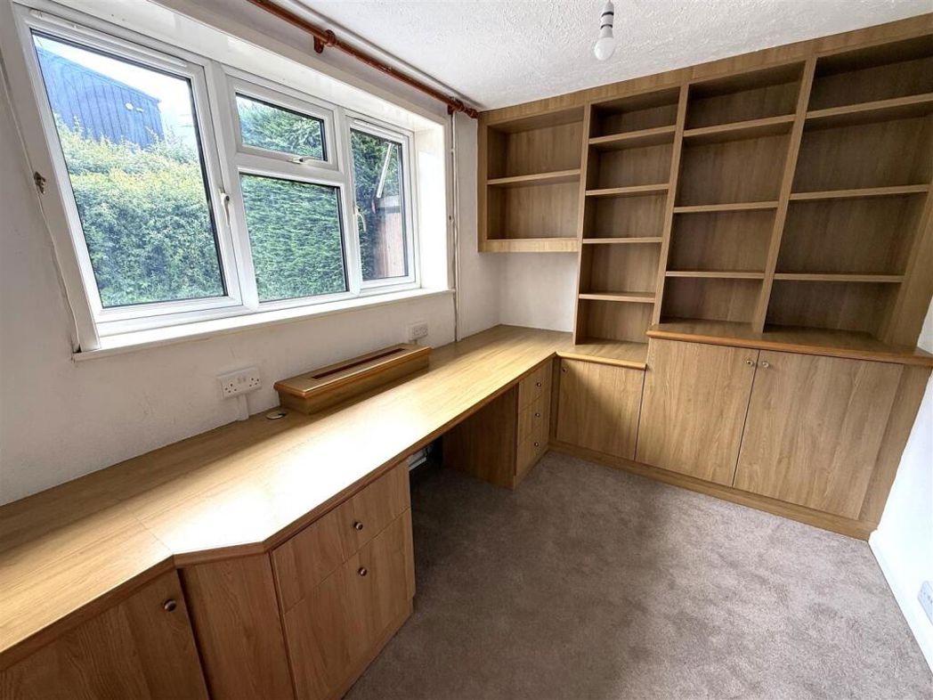 Property image 13 of 24