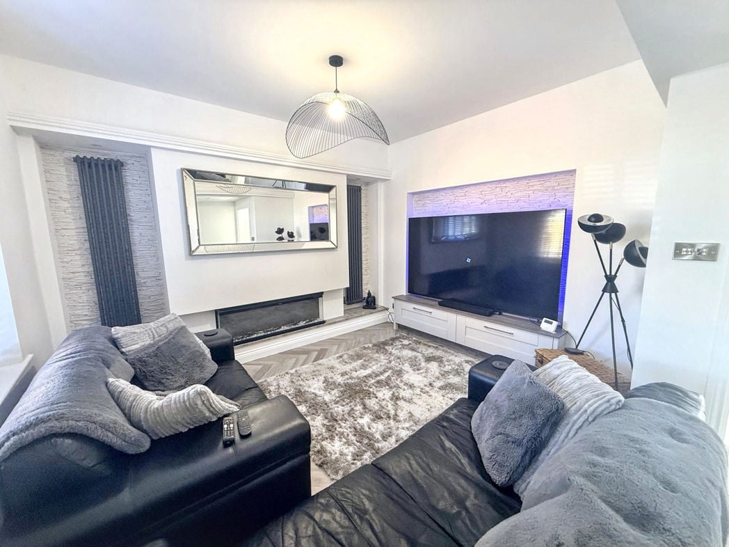 Property image 5 of 16