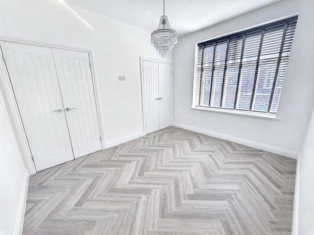 Property image 6 of 16